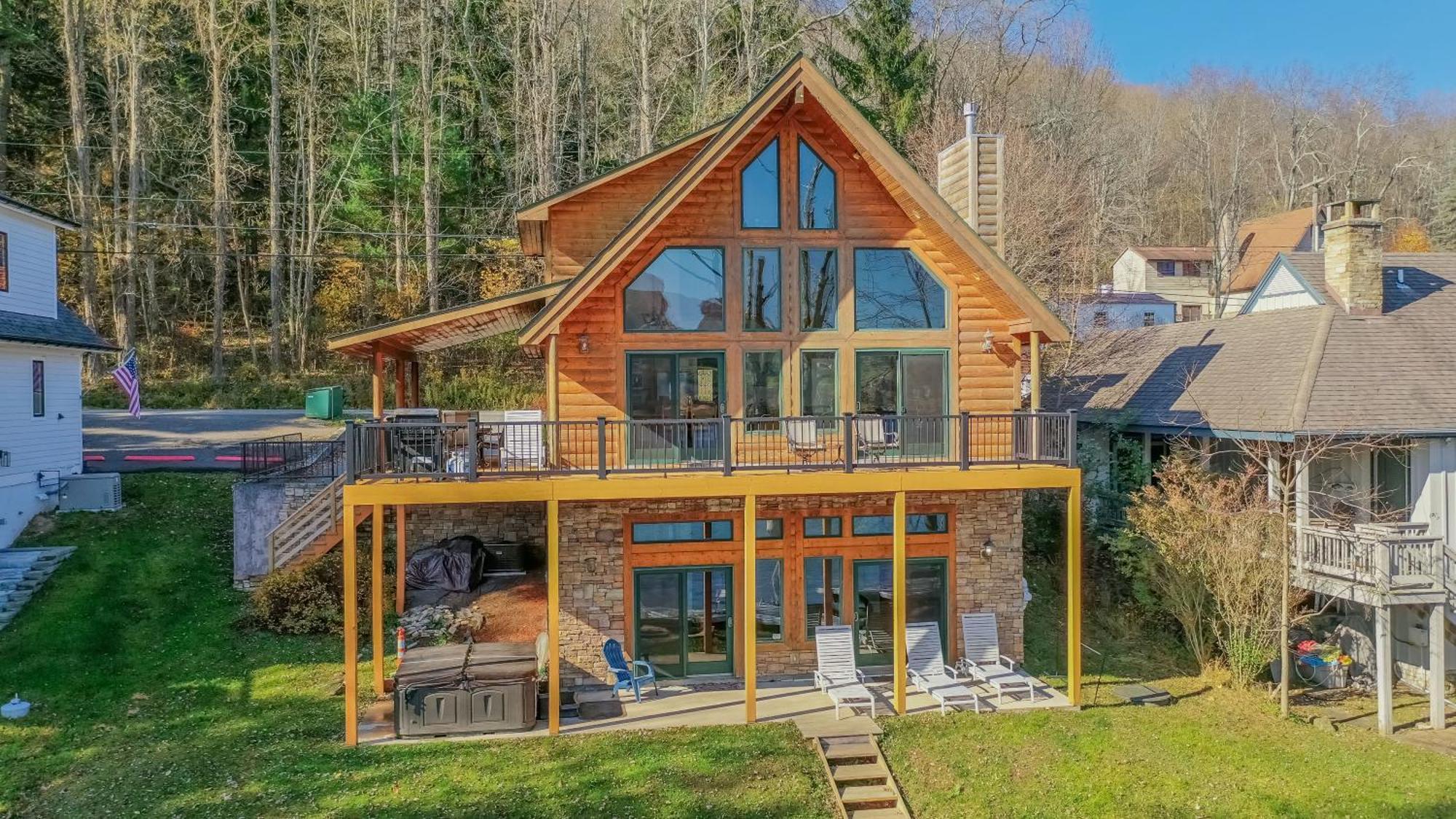 Lakeside Lodge McHenry Exterior photo